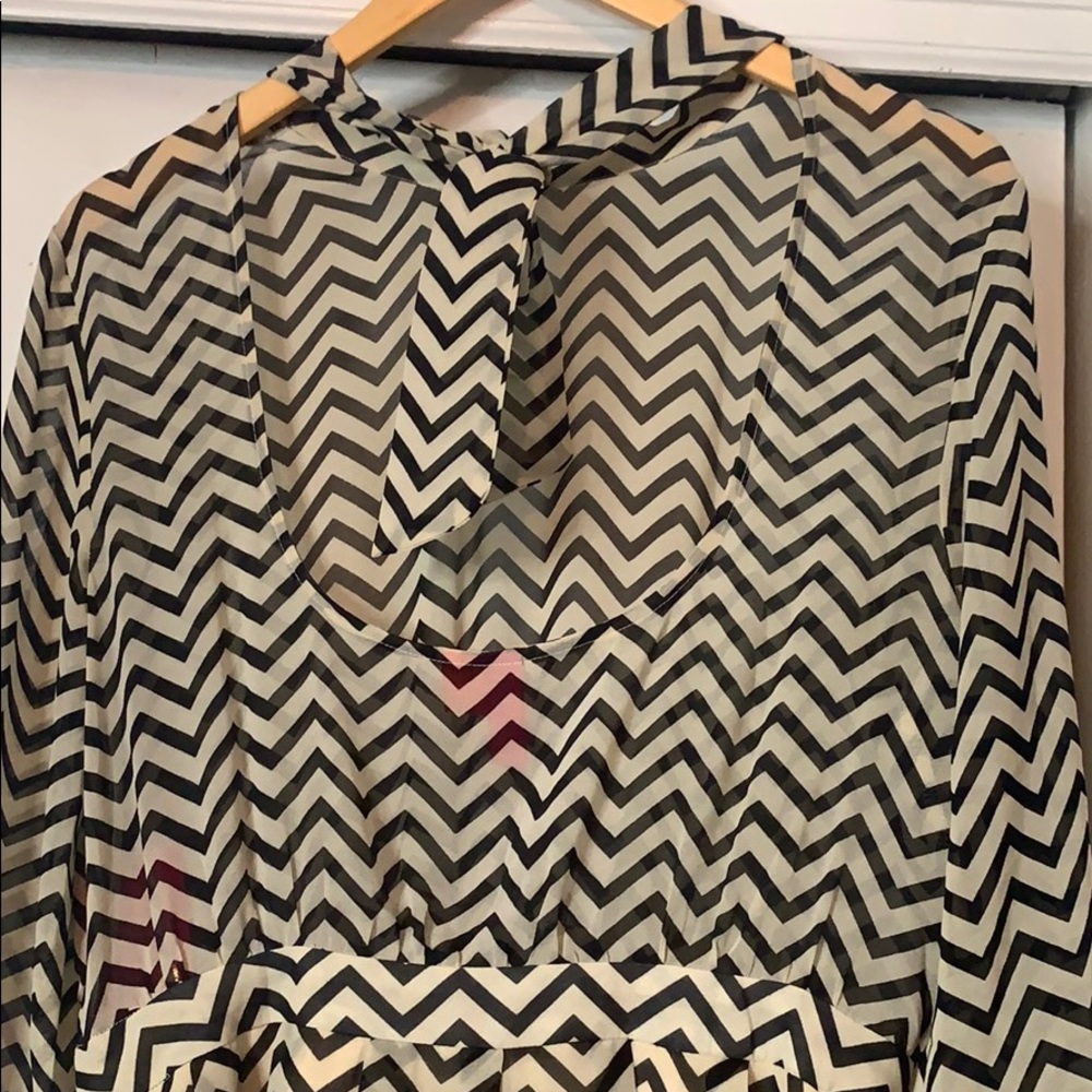 Mini dress - Picture 2 of 4